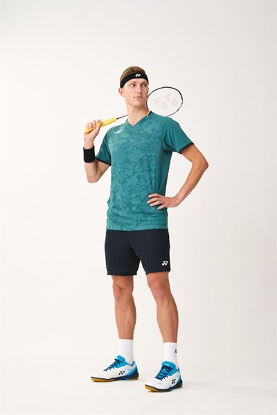 VIKTOR AXELSEN